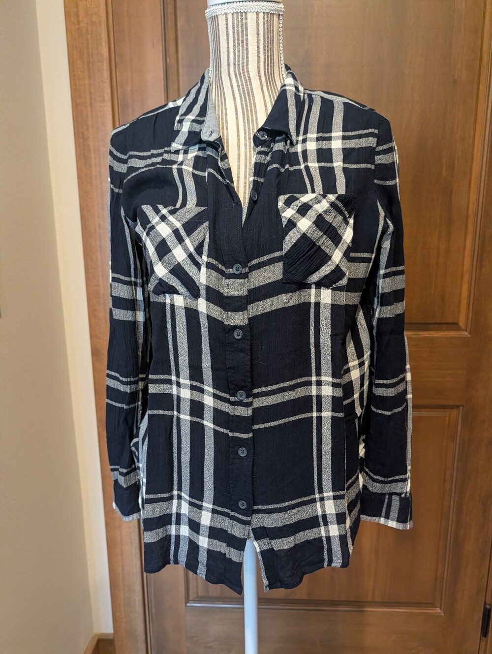 Lucky Brand Navy & White Plaid Button-Up Shirt